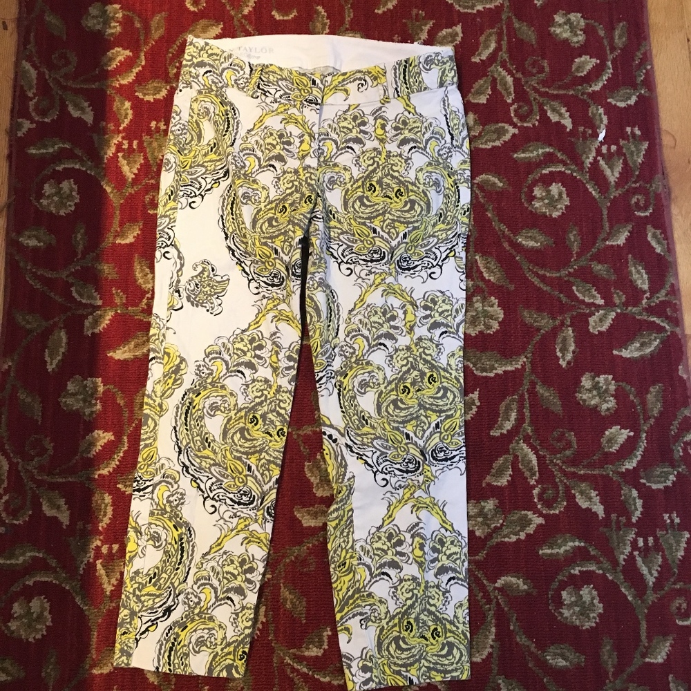 Capri pants